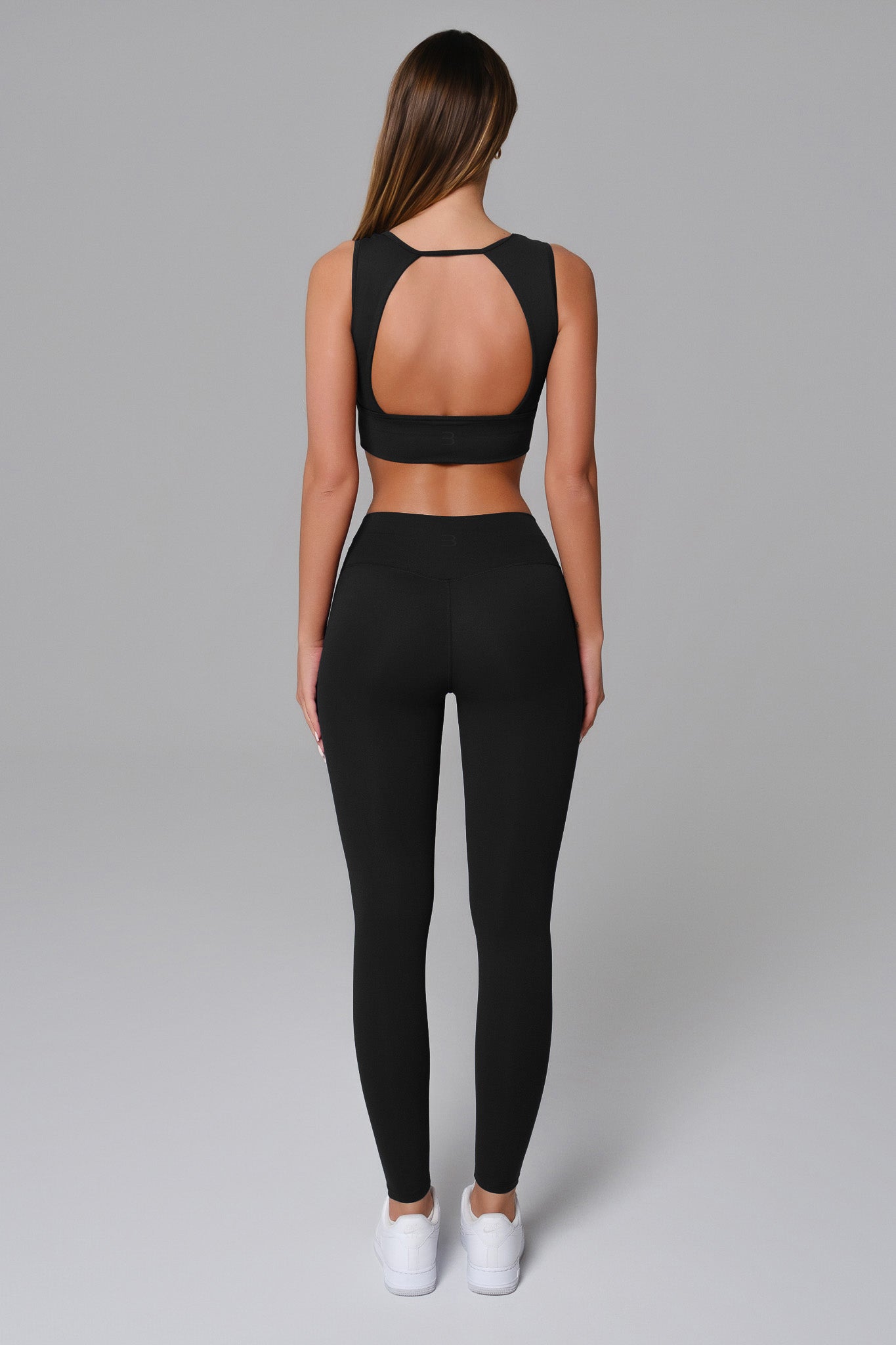 Allison Plunge Sports Bra - Black