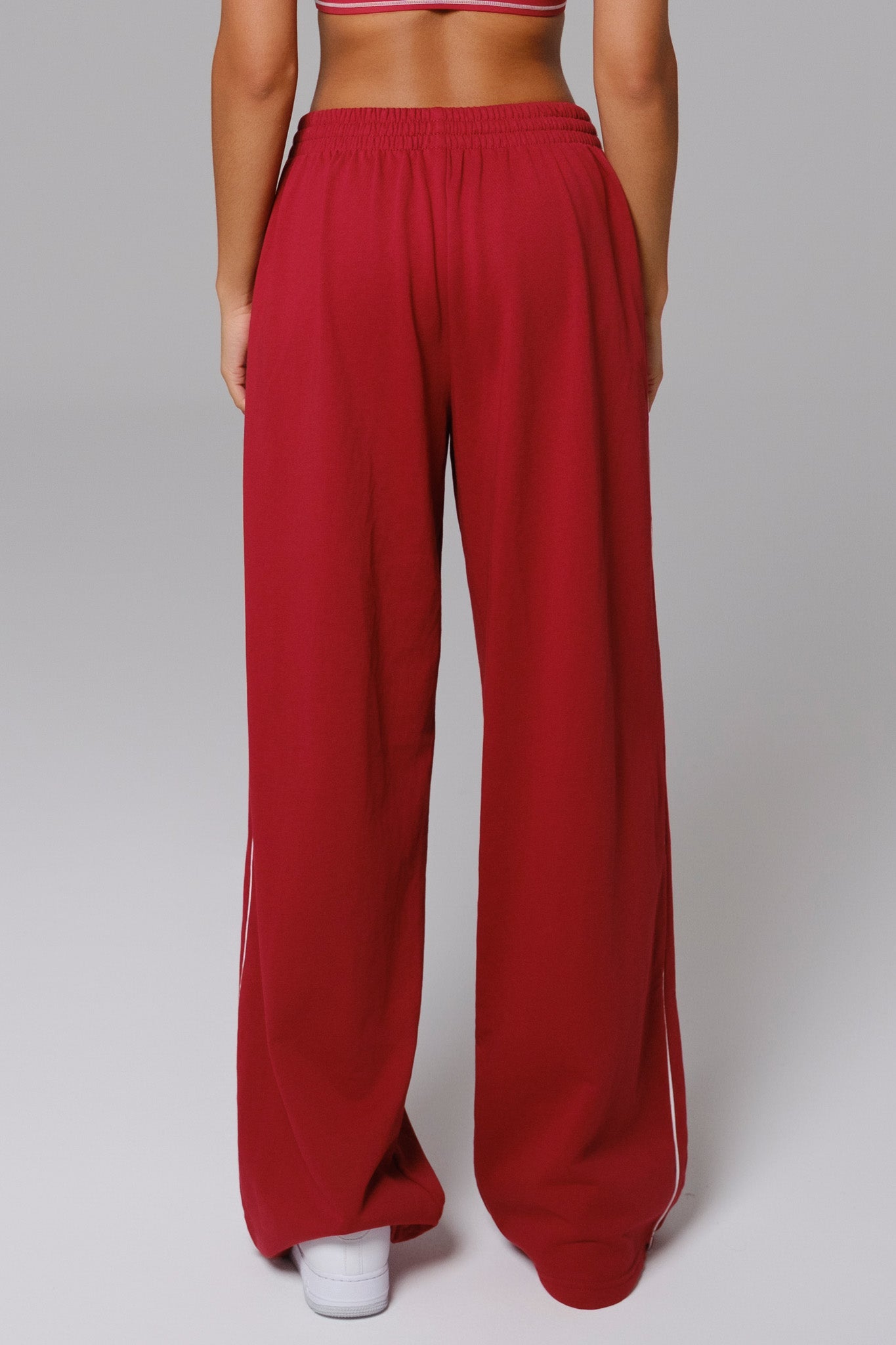 Nadine Sweatpants - Cherry Red