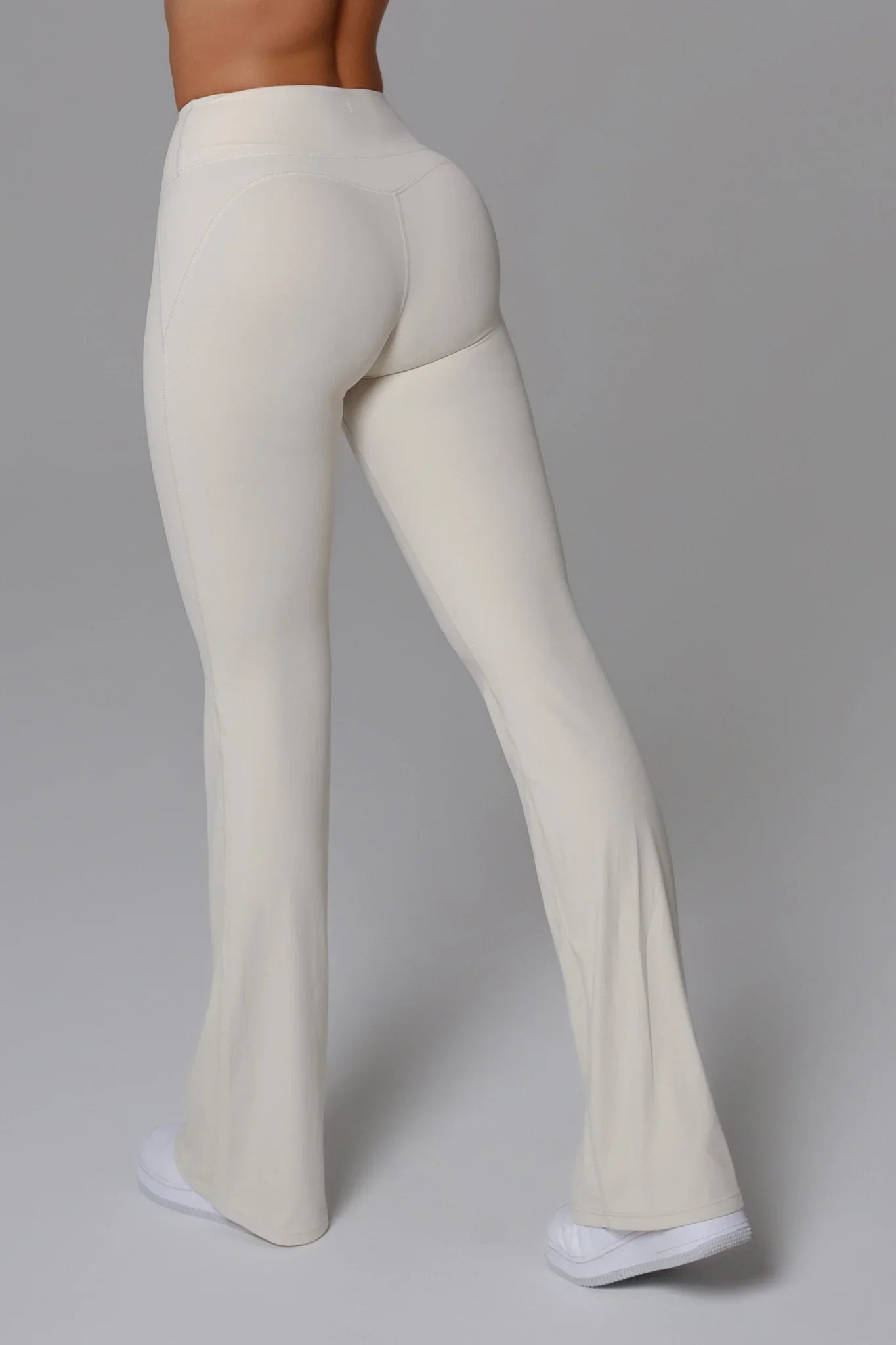 Nicole Flare Leggings - Oatmilk